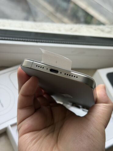 Apple iPhone: IPhone 15 Pro Max, 256 GB, Natural Titanium — 3