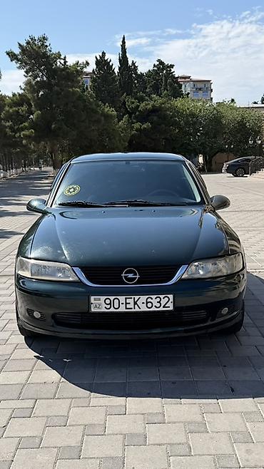 forut satsi: Opel Vectra: 1.8 l | 1999 il 303000 km Sedan — 2