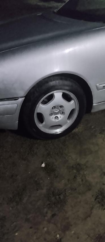Продажа авто: Mercedes-Benz E-Class: 1995 г., 2 л, Механика, Бензин — 4