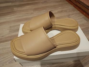 foot patch: Кожаные шлепки 38 размер, новые, 2000 сом Лакированные лоферы, 38 — 3