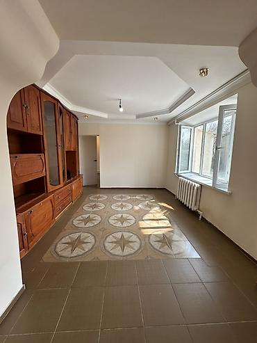 Продажа коттеджей и домов: 📍В центре Сокулука продаётся дом на участке 17,5 соток. 🏡Дом состоит — 8