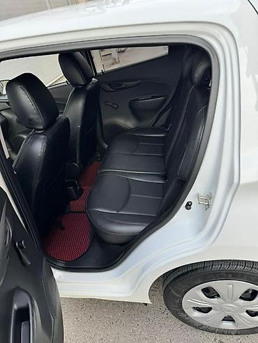 Chevrolet: Chevrolet Spark: 2017 г., 1 л, Механика, Бензин, Хэтчбэк — 12