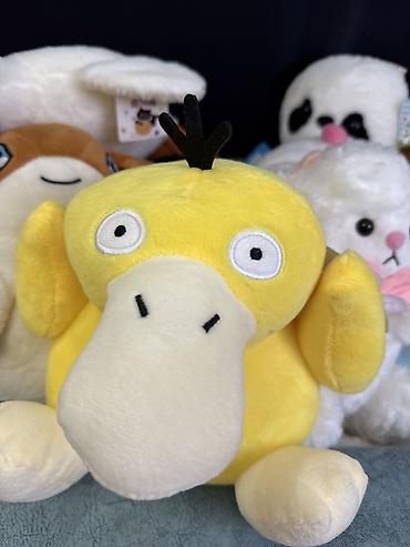 Игрушки: Мягкие игрушки — набор Описание: - Плюшевый котик-бродячка с багетом — 47