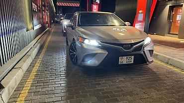 Toyota Camry: 2019 г., 2.5 л, Автомат, Бензин, Седан