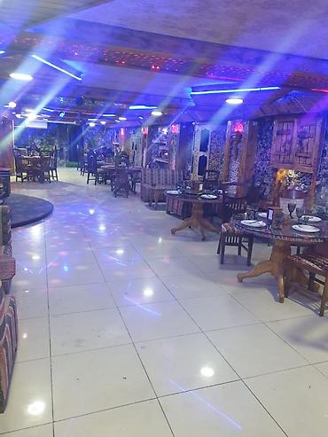 novxani restoranlar: Pub kafe restaran 3/1butun avadanliqlarnan tercih olunub.Vasiteci — 5