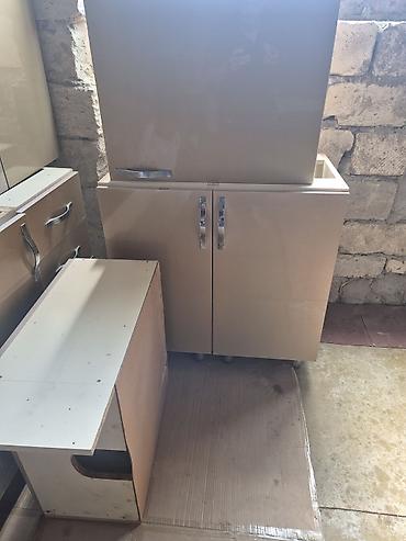 metbex skafi: Mətbəx mebel dəsti. olcusu 2.50. yaxwi veziyyetdedi. qiymetde — 6