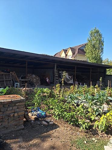 Продажа таунхаусов: Продаётся 2-х уровневый Таунхаус в селе Орто-Сай. Год постройки 2025 — 23