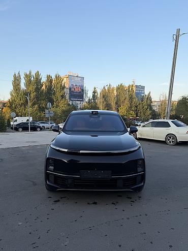 Lixiang: Lixiang L9: 2023 г., 1.5 л, Автомат, Электромобиль, Кроссовер — 2