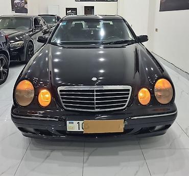 audi 6: Mercedes-Benz E-Class: 2.6 l | 2001 il Sedan — 2