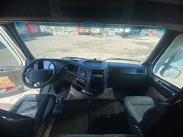 Volvo: Volvo : 2012 г. — 10