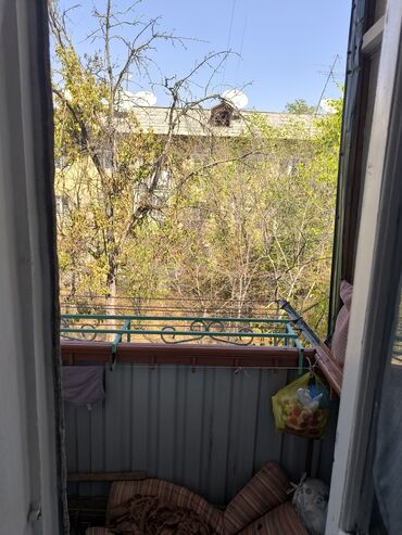 квартира ош дом быта: Продаётся 2‑комнатная квартира, Город Кара-Балта15квартал,2этаж в