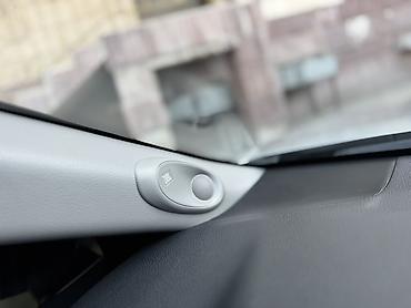 Toyota: Toyota Camry: 2018 г., 2.5 л, Вариатор, Гибрид, Седан — 11