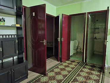 зелёный городок: Уютный частный дом с ухоженным двором и гостевым флигелем - Кирпичный — 3