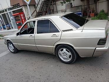 mercedes 208 d: Mercedes-Benz 190 (W201): 2 l | 1990 il Sedan — 5