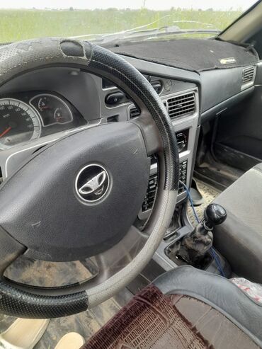 тико керек: Daewoo Nexia: 2012 г., 1.6 л, Механика, Бензин, Седан