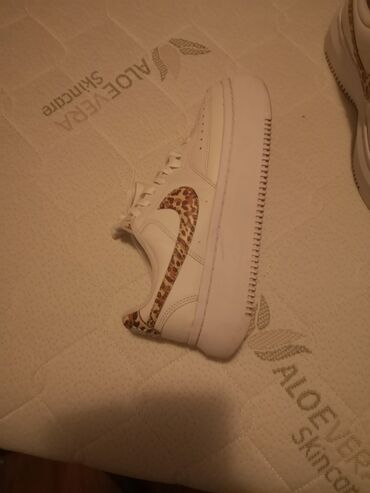 Women's Sneakers and athletic shoes: Nike, 39, bоја - Bela — 9