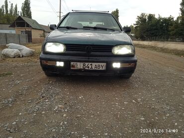 Volkswagen: Volkswagen Golf: 1993 г., 1.8 л, Механика, Бензин, Хэтчбэк