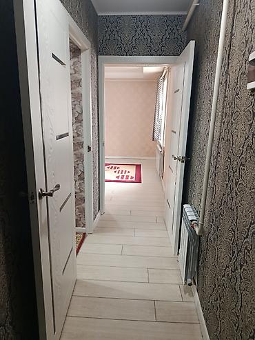 Долгосрочная аренда комнат: Сдаётся 1-комнатная квартира 🏠 📍 Район: Аламедин-1 💰 Цена: 30.000 — 9