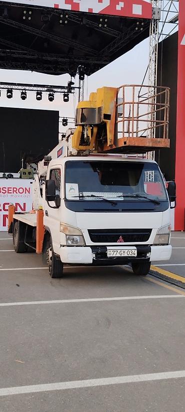 yeni il səkilləri cəkmək: Balaca kran avtokran sebet kran — 2
