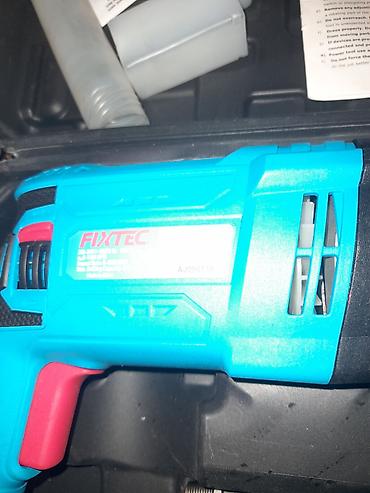 Električne bušilice: Busilica plus cepanje drva novo

nova — 4