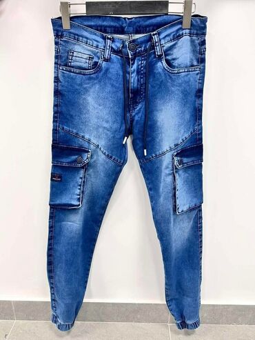 Farmerke: Muske dzeparice Velicine od 30 do 38 Cena 4400 din (u cenu je — 4