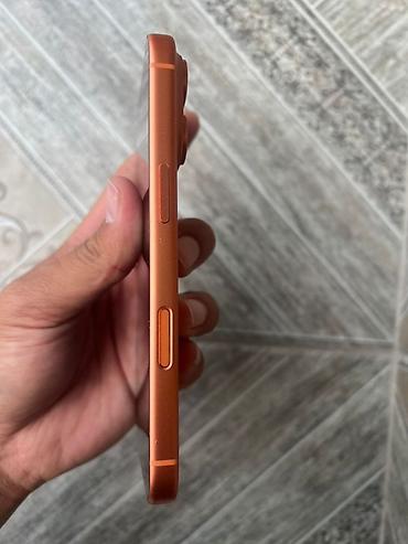 iphone 2 sim: IPhone 17 Pro, Б/у, 256 ГБ, Оранжевый — 3