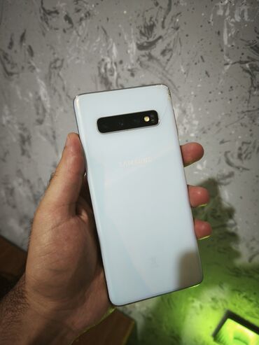Информатика: Samsung Galaxy S10, 128 ГБ, цвет - Белый, Сенсорный