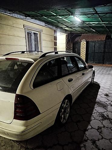 короткий спринтер: Mercedes-Benz C-Class: 2001 г., 2.2 л, Механика, Дизель, Универсал — 3
