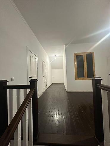 Продажа коттеджей и домов: Продается двухэтажный кирпичный дом. Дом построен из качественного at lalafo.kg — 12 Продажа коттеджей и домов: Продается двухэтажный кирпичный дом. Дом построен из качественного — 12