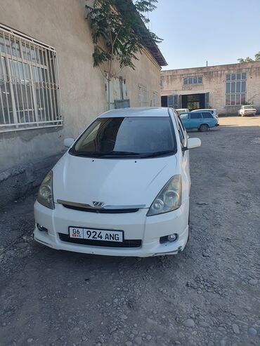 коробка передач камри: Белый минивэн Toyota Wish. Этот семейный автомобиль отличается