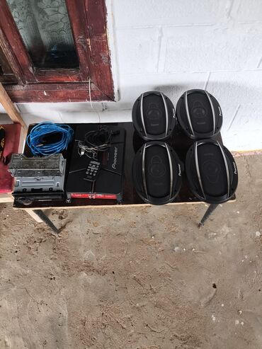 Maqnitofonlar: Maqnitol, Pioneer, AUX — 8