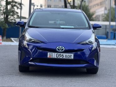 порш каян: Toyota Prius: 2016 г., 1.8 л, Автомат, Гибрид, Седан