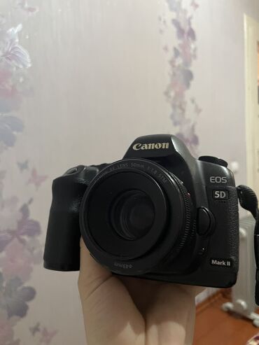 фото увеличитель: Продаю фотоаппарат Canon 5d mark || в очень хорошем состоянии