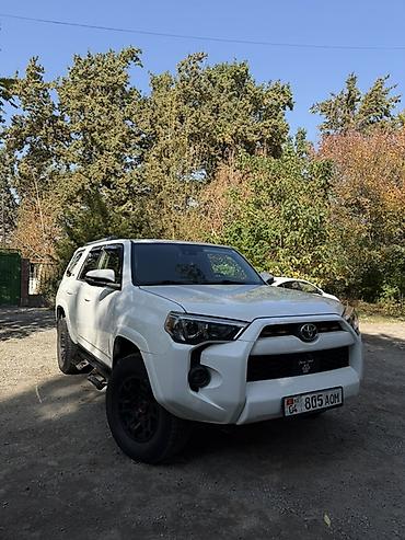 Toyota 4Runner: 2022 г., 4 л, Автомат, Бензин, Внедорожник