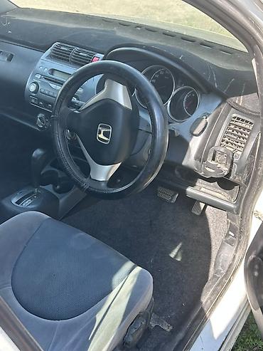 fit mator: Honda Fit: 2001 г., 1.3 л, Вариатор, Бензин, Хэтчбэк — 6