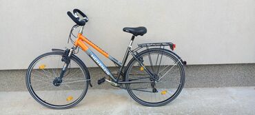 haljina i dzemper ic: Bicikl u odlicnom stanju, aluminijumski ram, 28' tocak, 3x7 brzina
