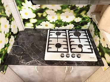 Кухонные гарнитуры: Кухонный гарнитур — 1