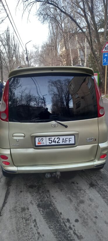 Toyota: Toyota Yaris Verso: 2001 г., 1.5 л, Механика, Бензин, Универсал — 4