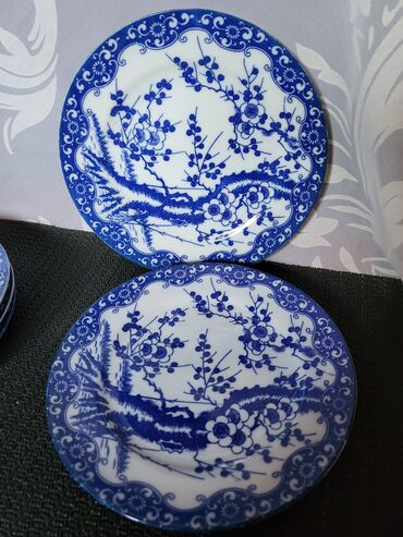 Kuhinjski setovi: Japanski porcelanski tanjiri,rucno oslikani 1950g+. Japanski desertni — 5