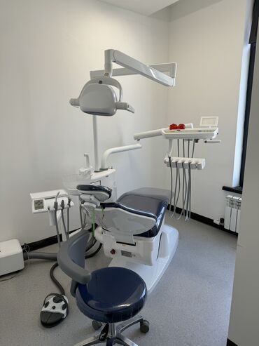 стоматология дента лайф: Стоматолог
