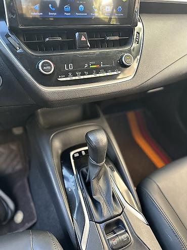 Toyota: Toyota Corolla: 2022 г., 1.8 л, Автомат, Гибрид, Седан — 12
