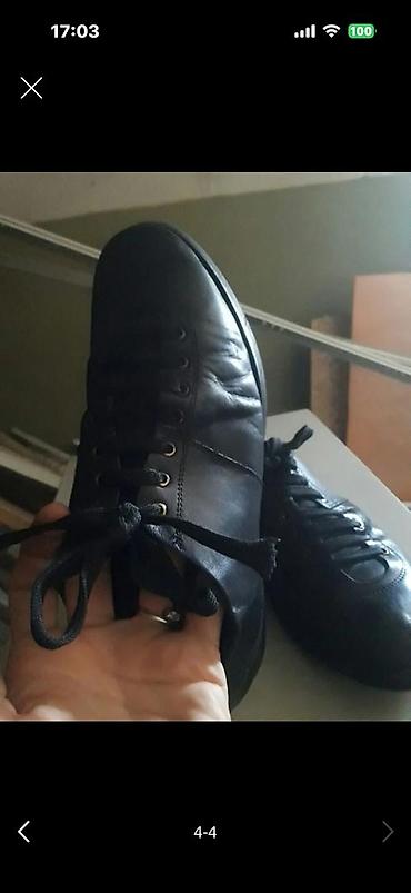 Кроссовки и спортивная обувь: Кроссовки и спортивная обувь — 9