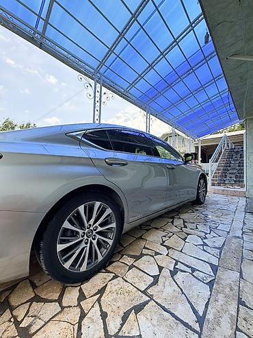 Lexus: Lexus ES: 2019 г., 2.5 л, Автомат, Гибрид, Седан — 3