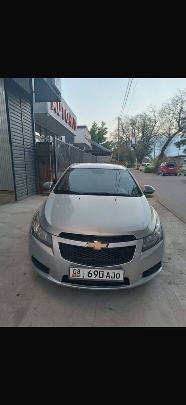 джип автомобиль: Chevrolet Cruze: 2012 г., 1.6 л, Вариатор, Бензин, Хетчбек