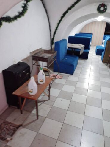 Toxumlar: Manqal satılır. 250 manata. Real müştəriyə endirim olacaq