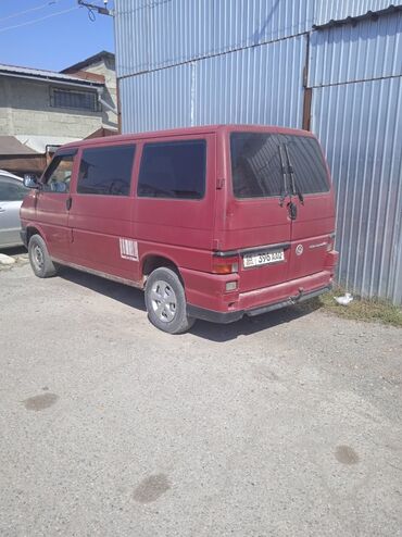 Volkswagen: Volkswagen Transporter: 1992 г., 2.4 л, Механика, Дизель, Минивэн