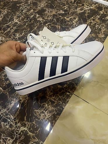 ag qulaq: Adidas VS Pace 2.0 idman ayaqqabısı. Ölçü 39. Xaricdən 155 manata — 2