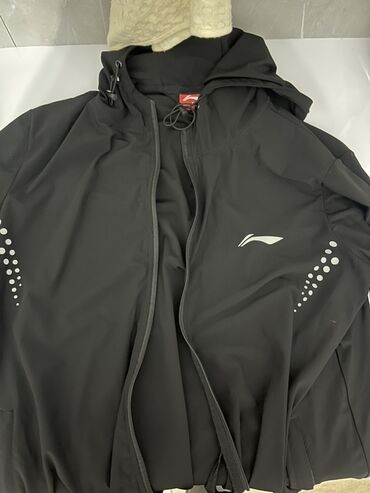 пуховик пума мужской: Эркектердин курткасы, XL (EU 42), Li-Ning, Жаңы, түсү - Кара