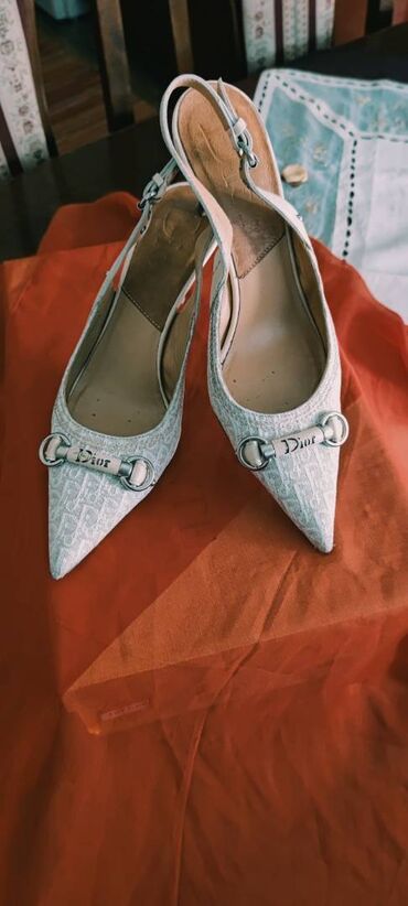 ženske čizme broj 35: Sandals, Dior, 37.5