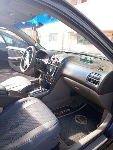 Nissan: Nissan Maxima: 3 l | 2002 il Sedan — 17